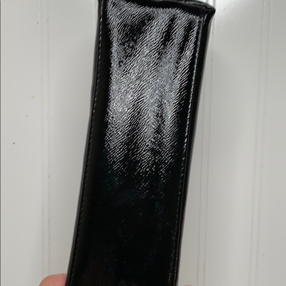 Victoria’s Secret Black Gold Cut Out Makeup Bag. SM1688 - Picture 6 of 8